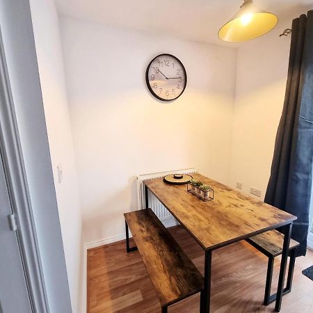 Modern & Spacious 3 Bedrooms And 2 Bathrooms Home, Free Parking! Cambridge  Kültér fotó