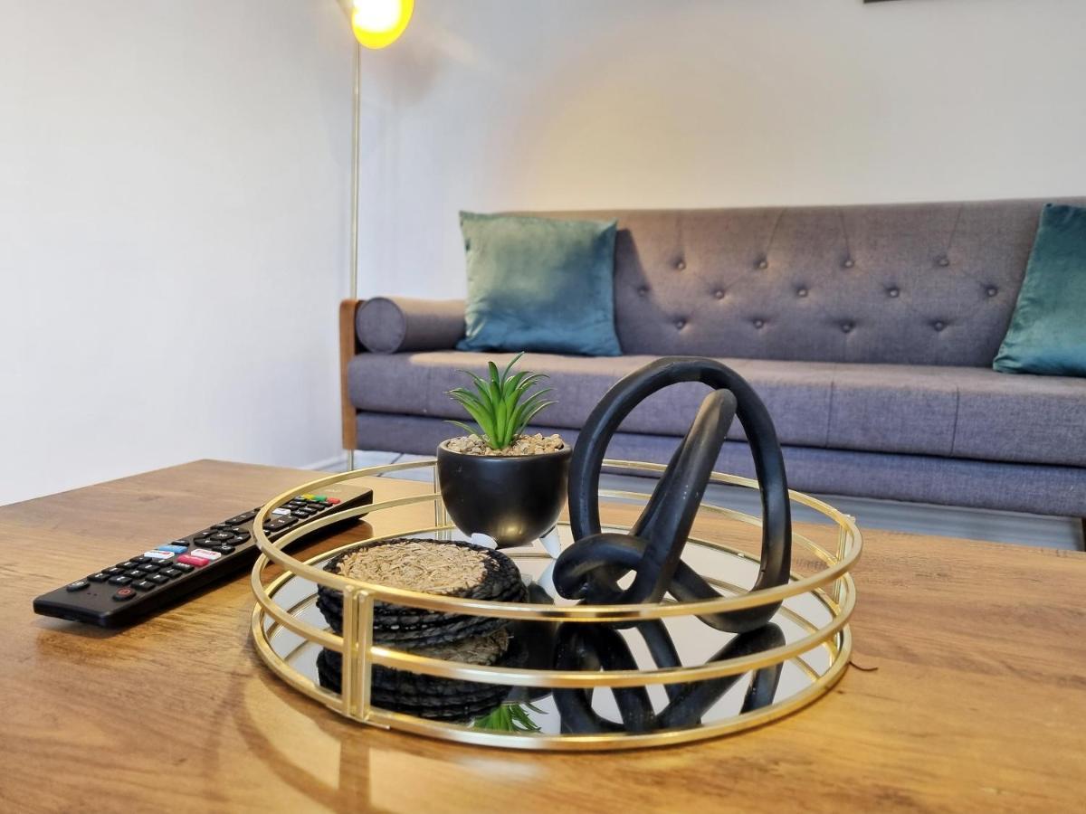 Modern & Spacious 3 Bedrooms And 2 Bathrooms Home, Free Parking! Cambridge  Kültér fotó